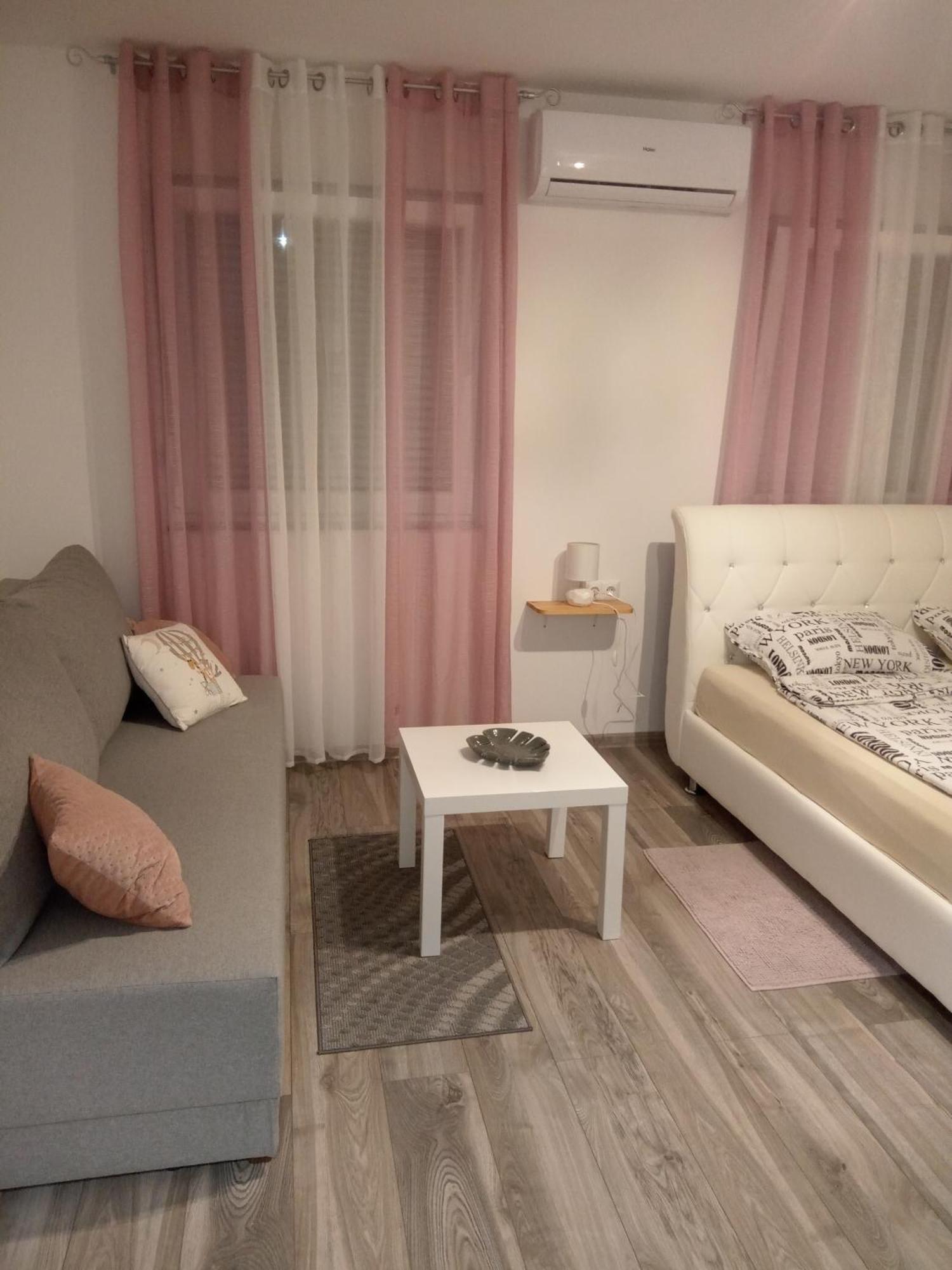 Guest House Happy Day سلوني المظهر الخارجي الصورة