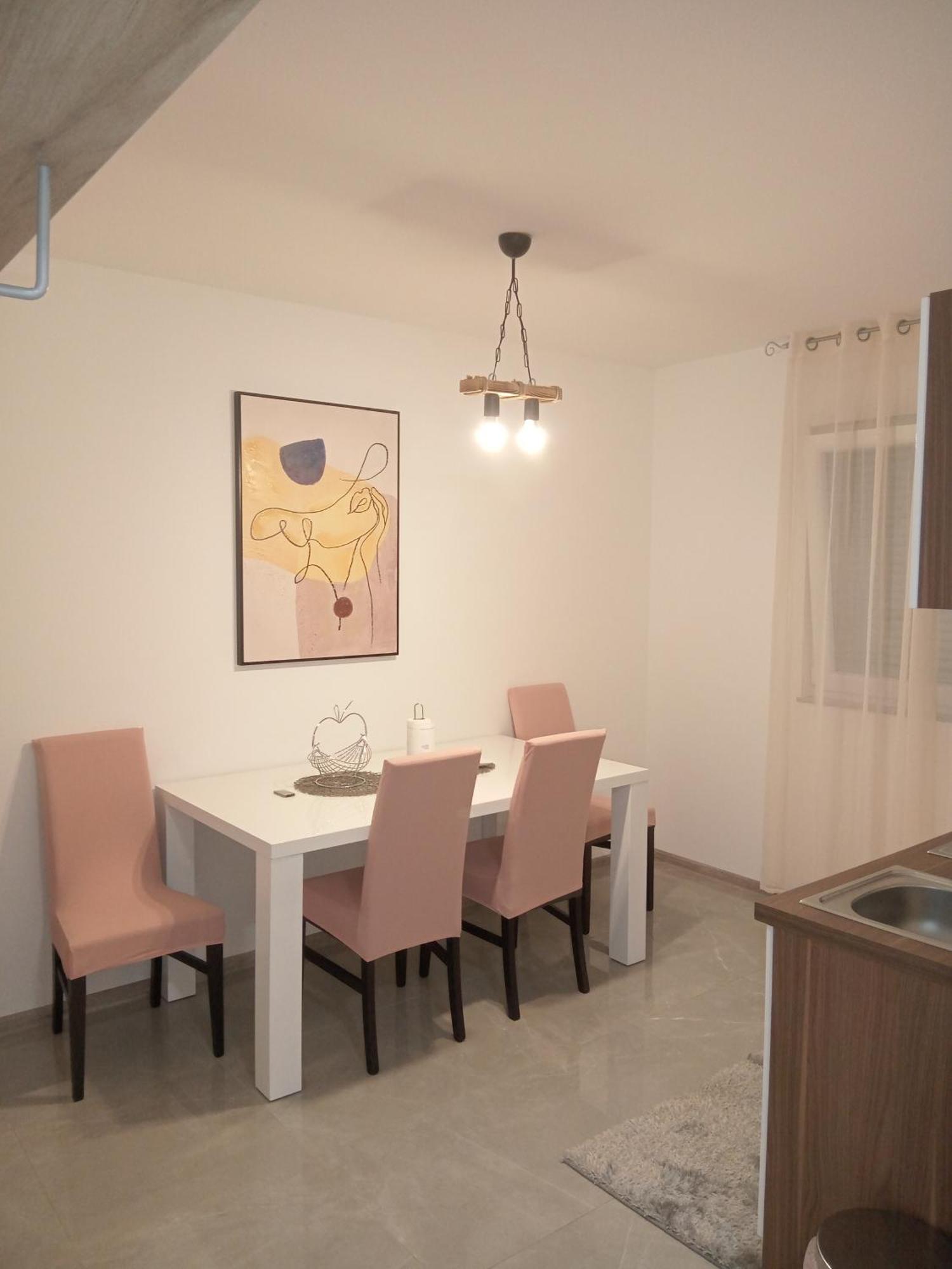 Guest House Happy Day سلوني المظهر الخارجي الصورة