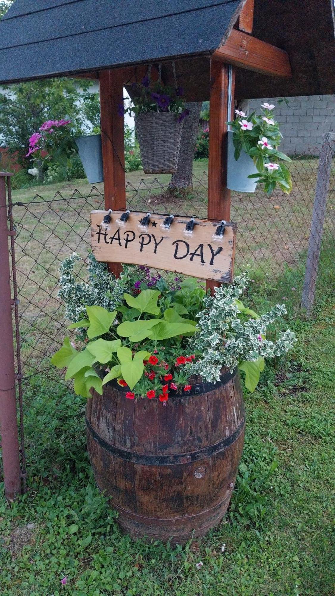 Guest House Happy Day سلوني المظهر الخارجي الصورة
